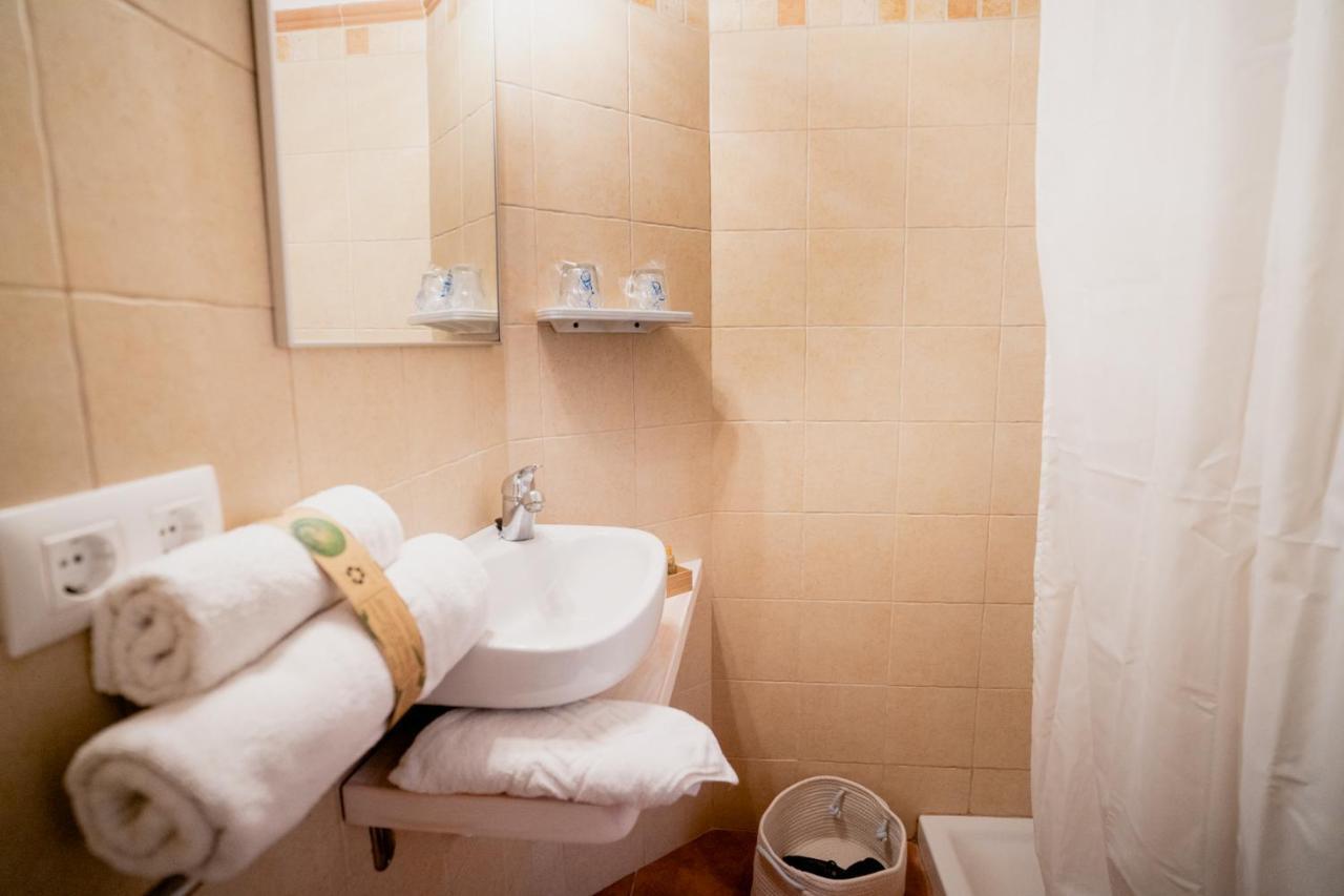 Hostal Sa Posada Set Cales Ciutadella  Εξωτερικό φωτογραφία